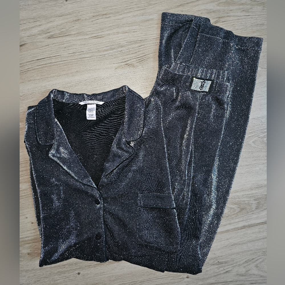 VS Shimmery Black Lounge Set